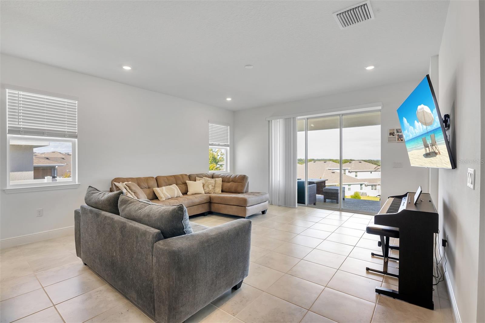 Image 14 of 39 For 2100 Keystone Pass Boulevard