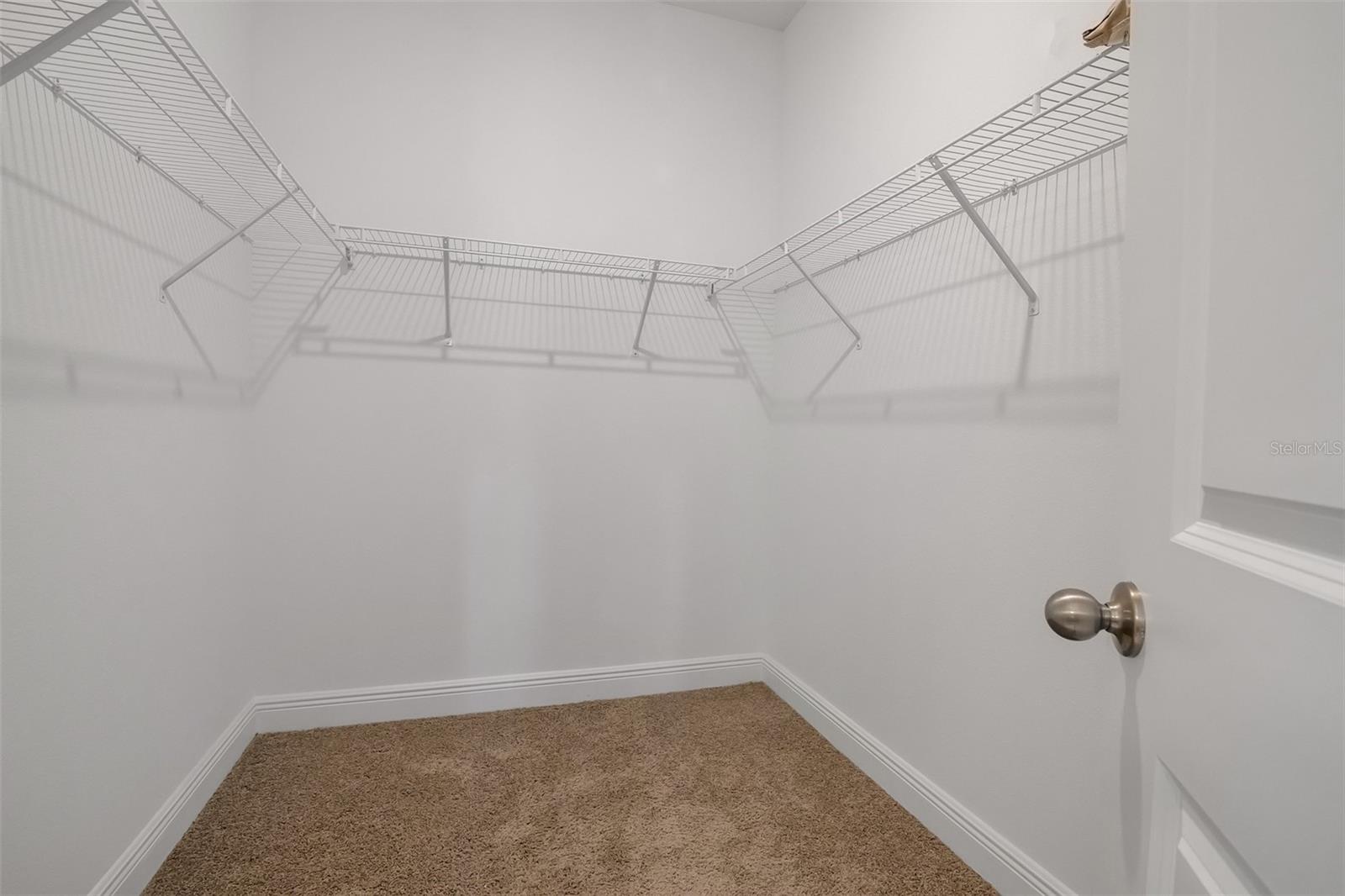 Image 18 of 39 For 2100 Keystone Pass Boulevard