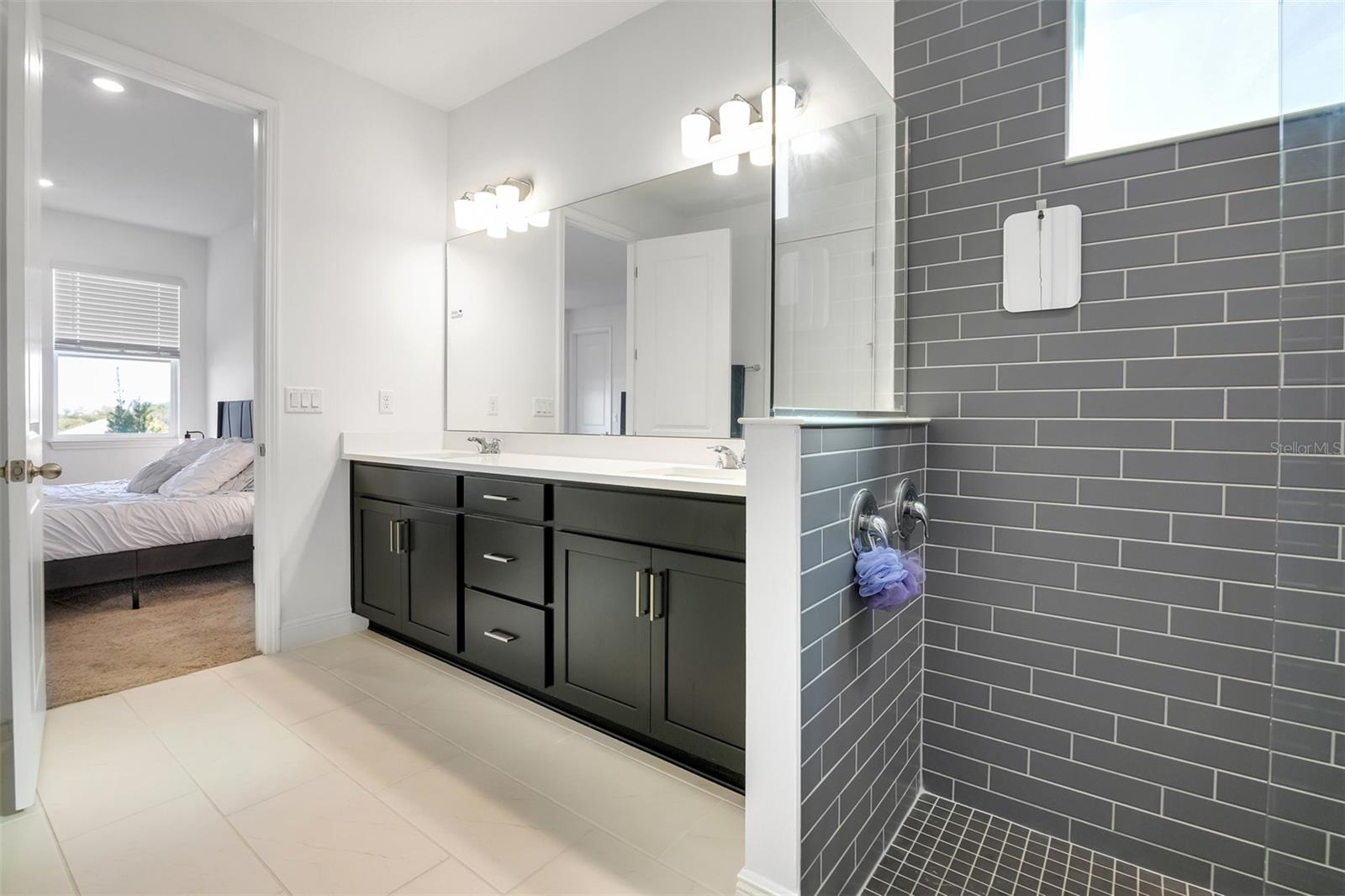 Image 24 of 39 For 2100 Keystone Pass Boulevard