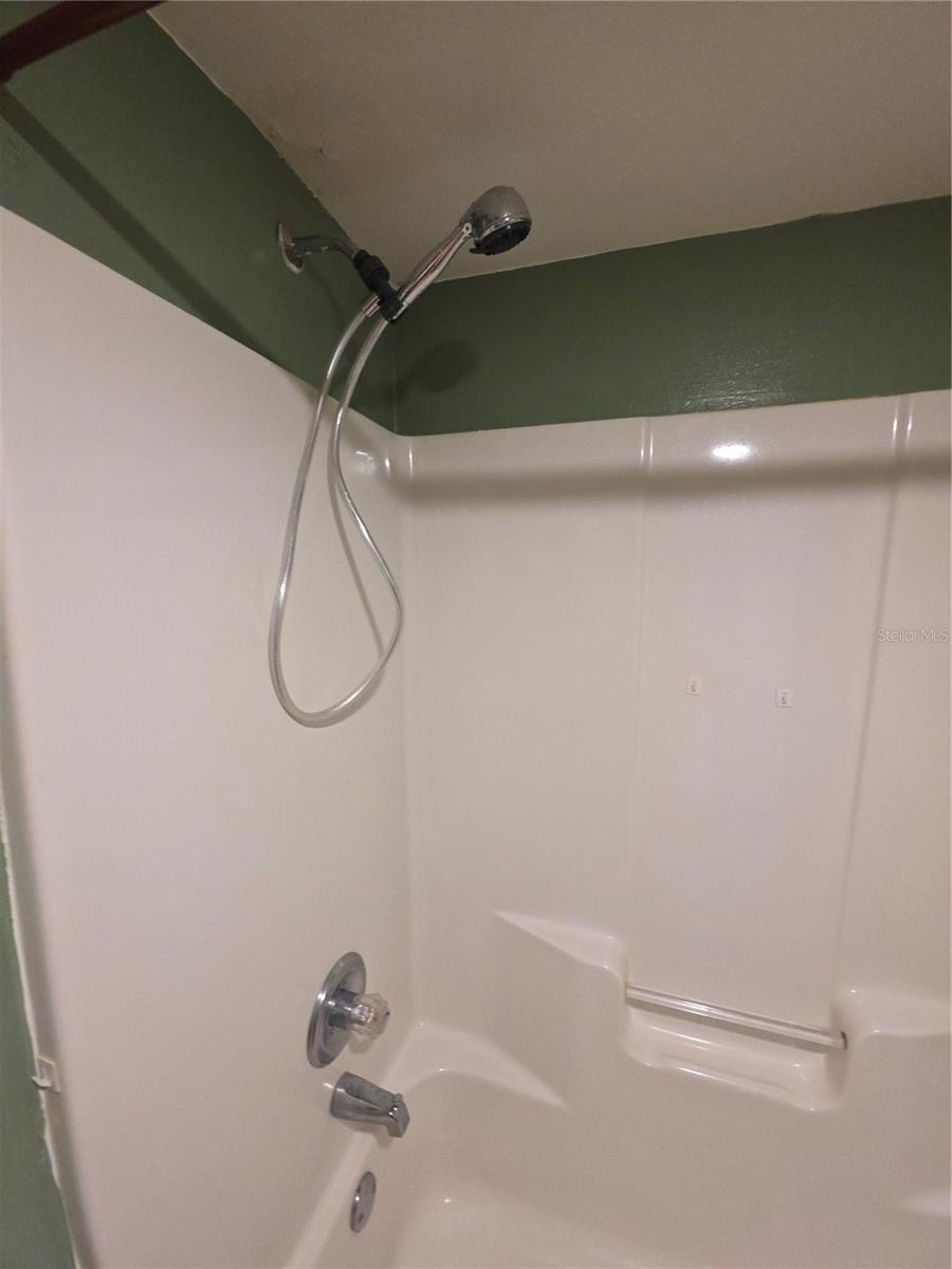 Image 33 of 68 For 1601 Big Tree Rd  901