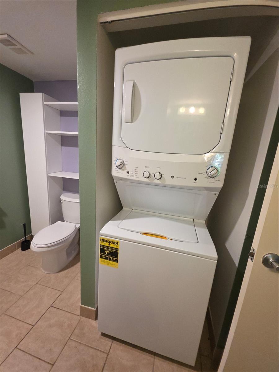 Image 40 of 68 For 1601 Big Tree Rd  901