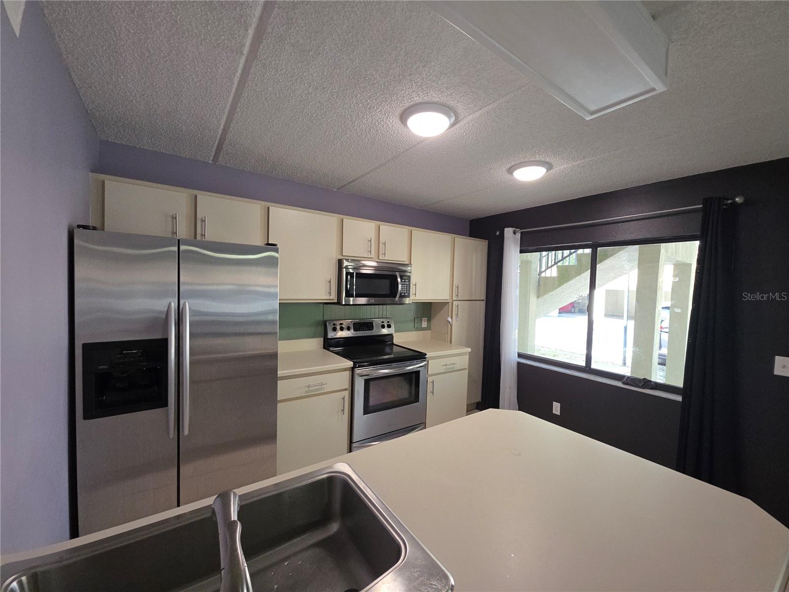 Image 8 of 68 For 1601 Big Tree Rd  901