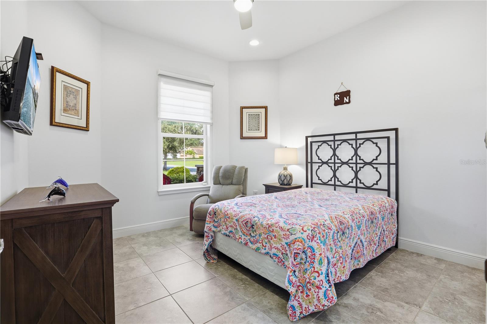 Image 18 of 51 For 13001 Woodford Street