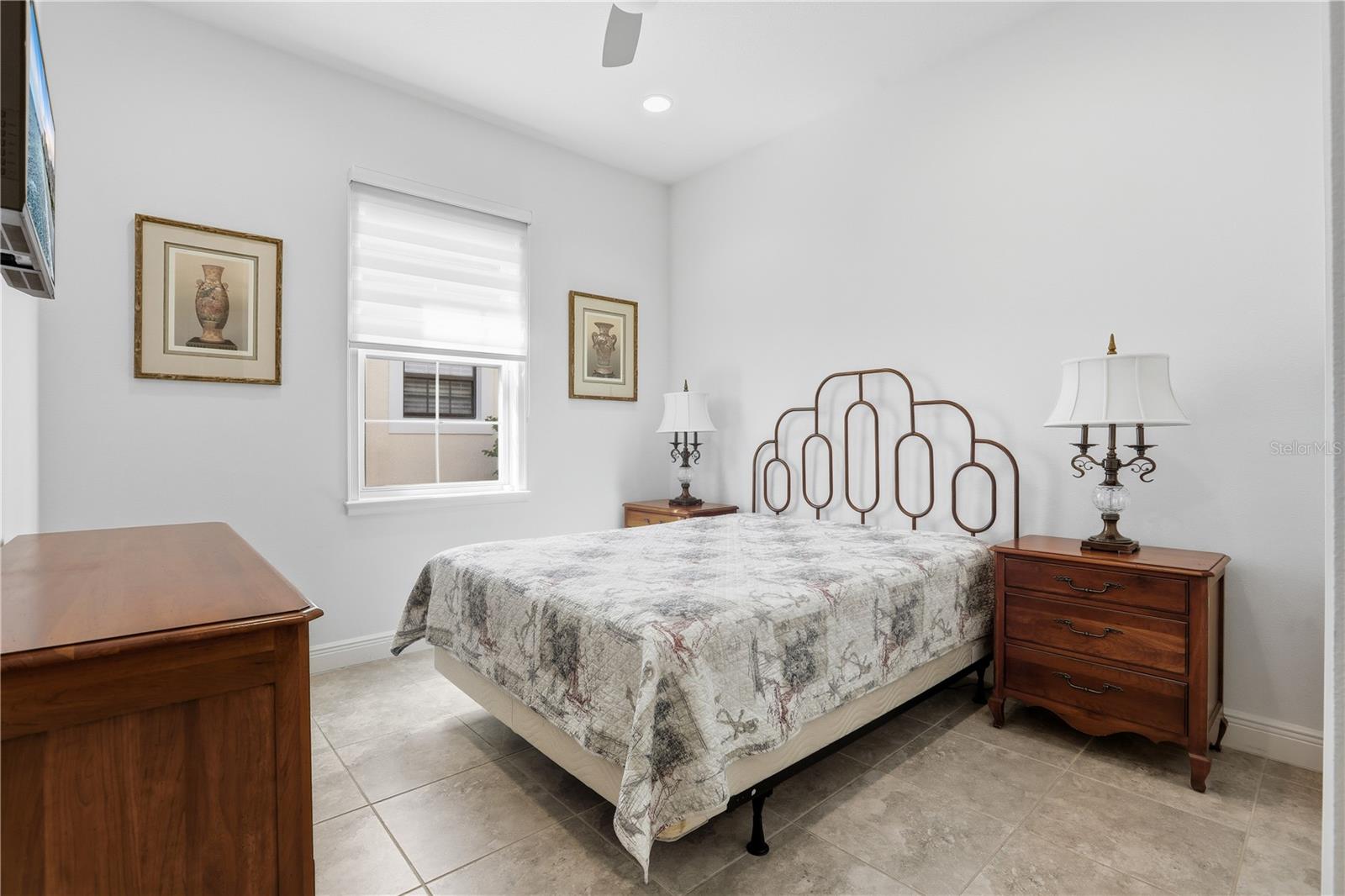 Image 20 of 51 For 13001 Woodford Street