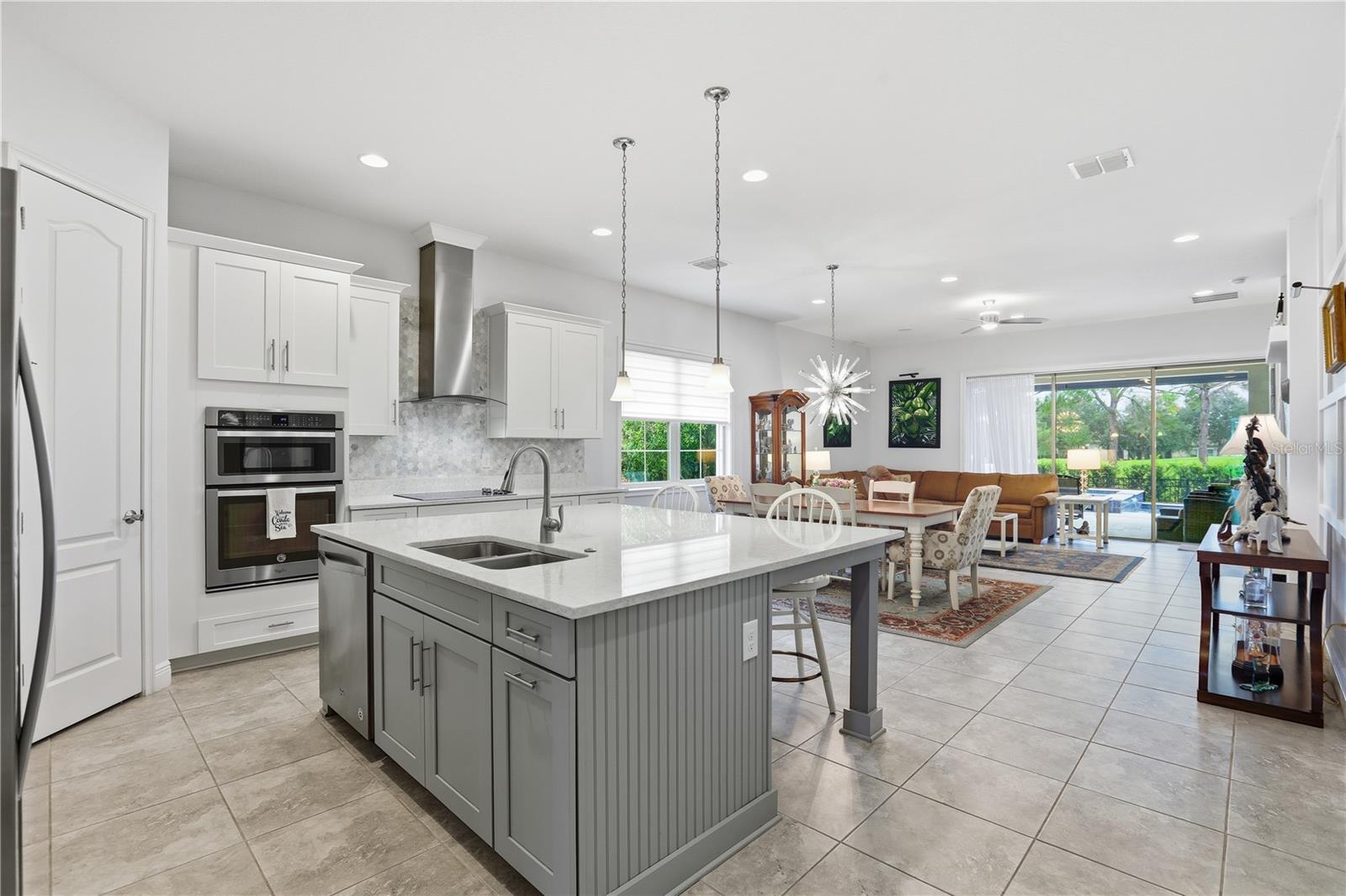 Image 4 of 51 For 13001 Woodford Street