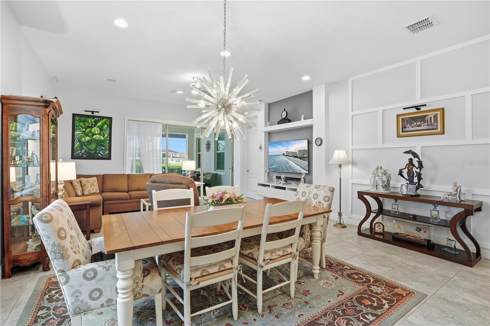 Image 7 of 51 For 13001 Woodford Street