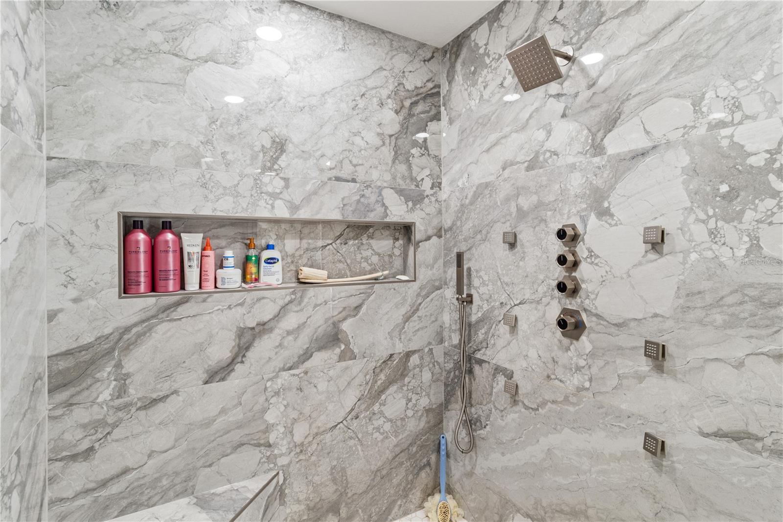 Image 27 of 70 For 37218 Bailey Hill Road