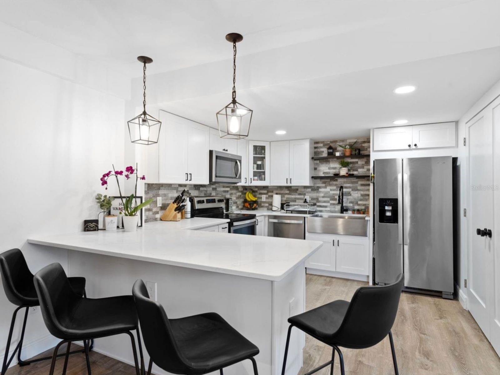 Image 7 of 23 For 920 Park Lake Circle 36