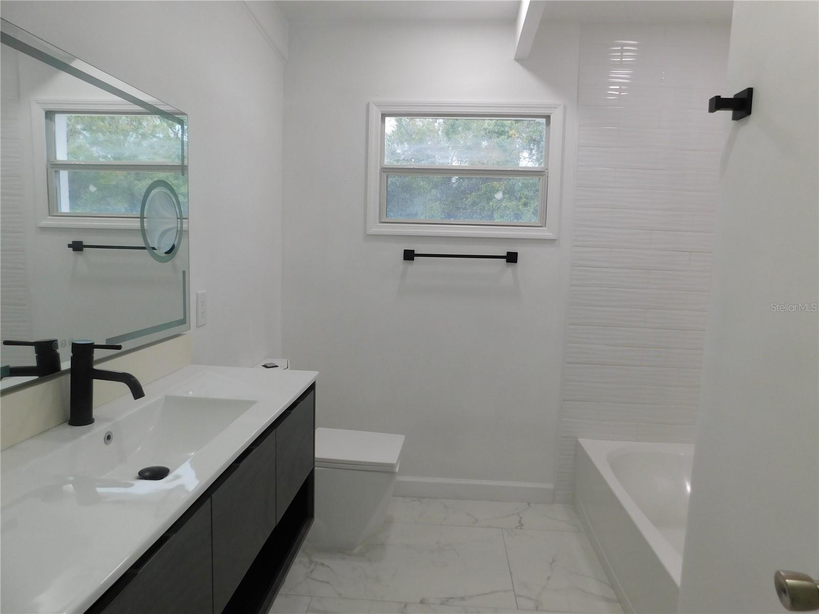 Listing photo id 9 for 2015 Wishing Well Way