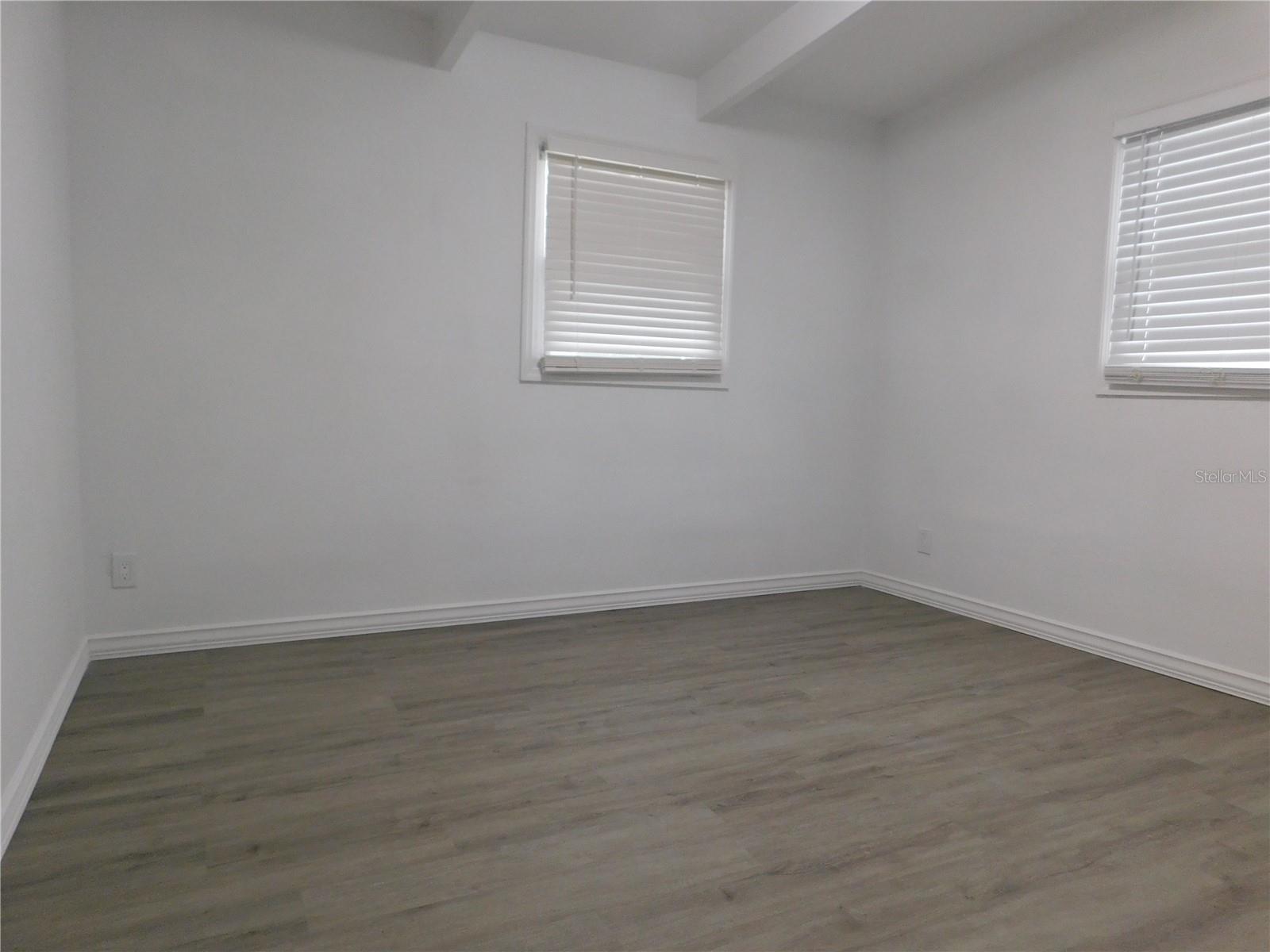 Listing photo id 17 for 2015 Wishing Well Way