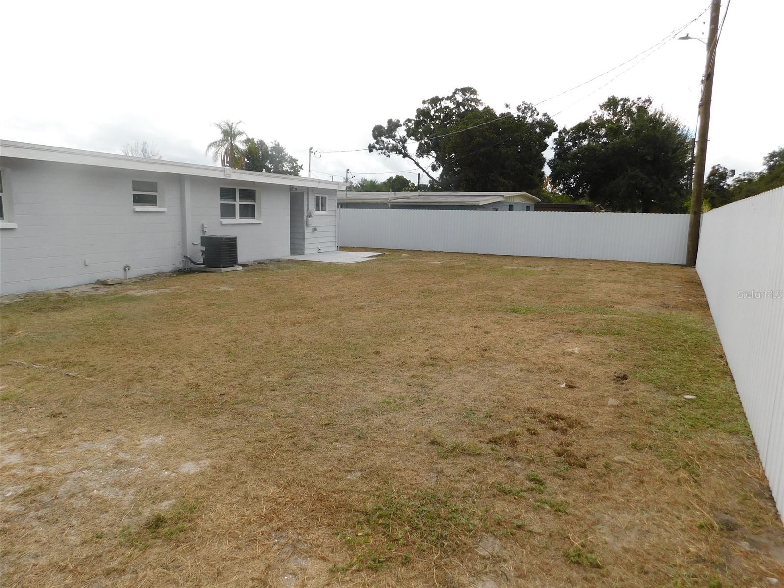 Listing photo id 24 for 2015 Wishing Well Way