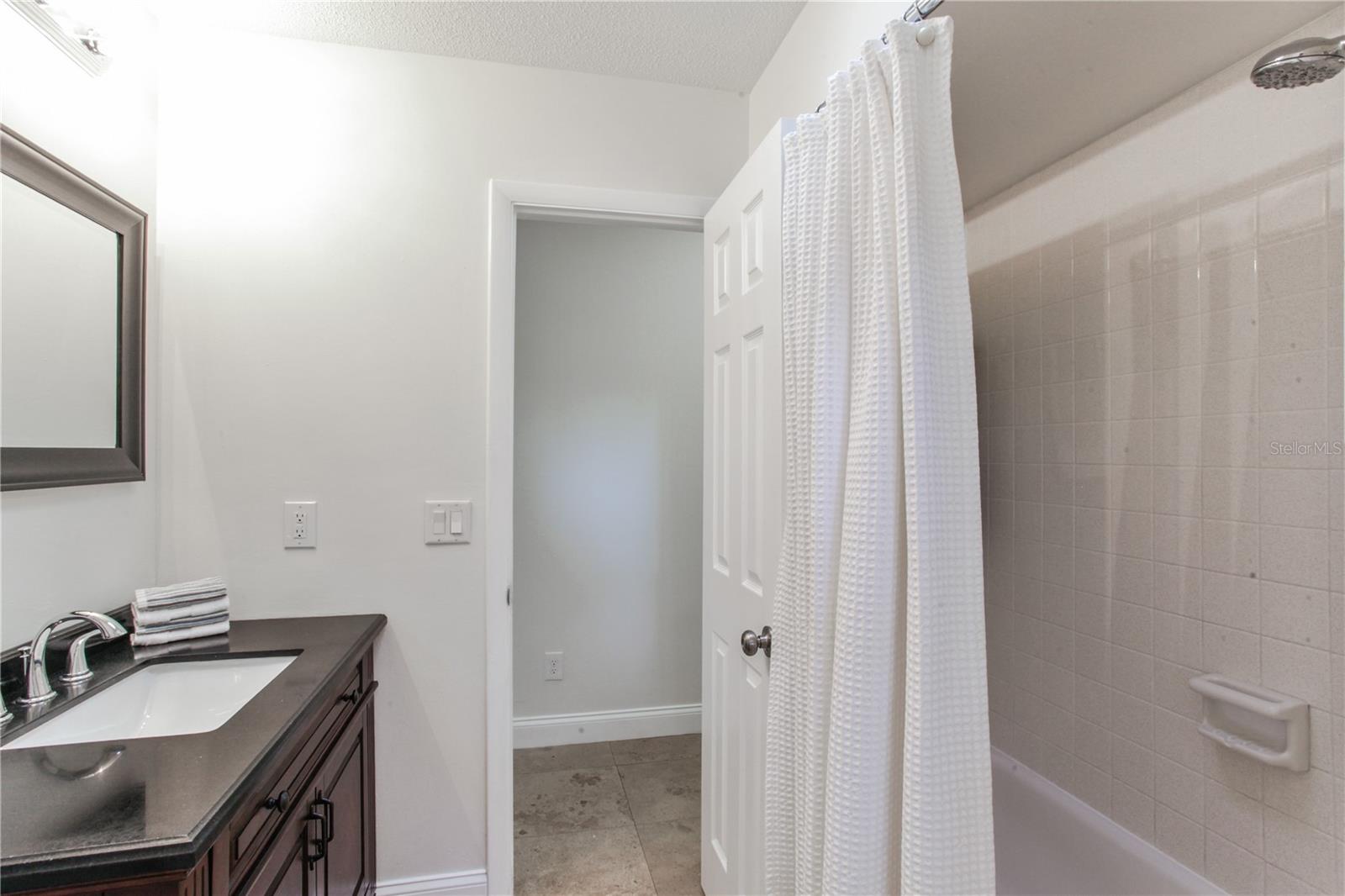 Image 30 of 43 For 422 Ranger Boulevard