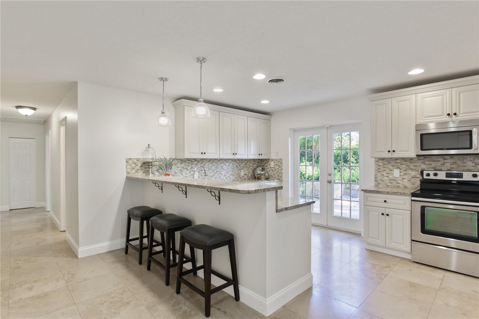 Image 4 of 43 For 422 Ranger Boulevard