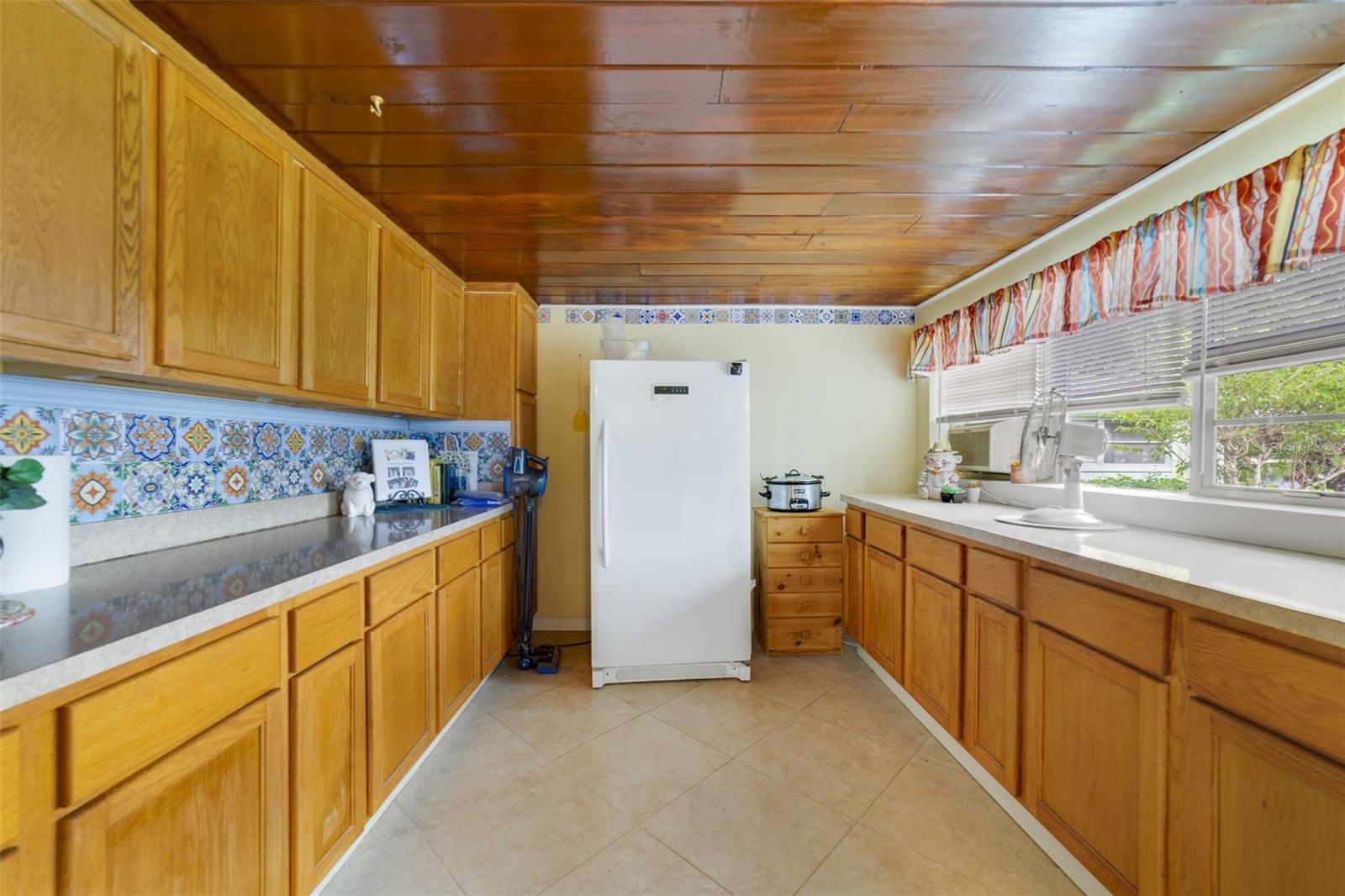 Image 15 of 30 For 9551 Bear Lake Circle