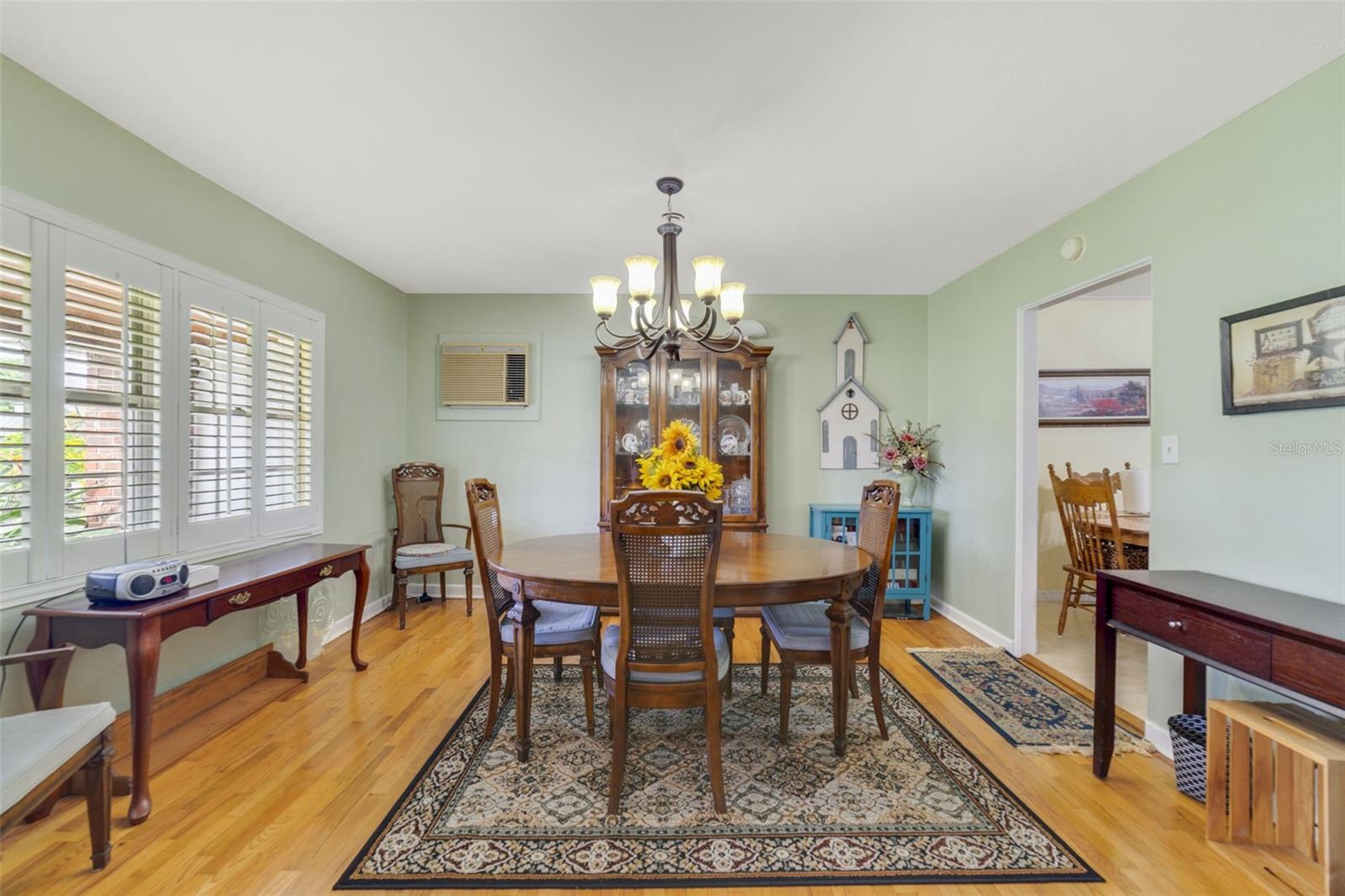 Image 26 of 30 For 9551 Bear Lake Circle