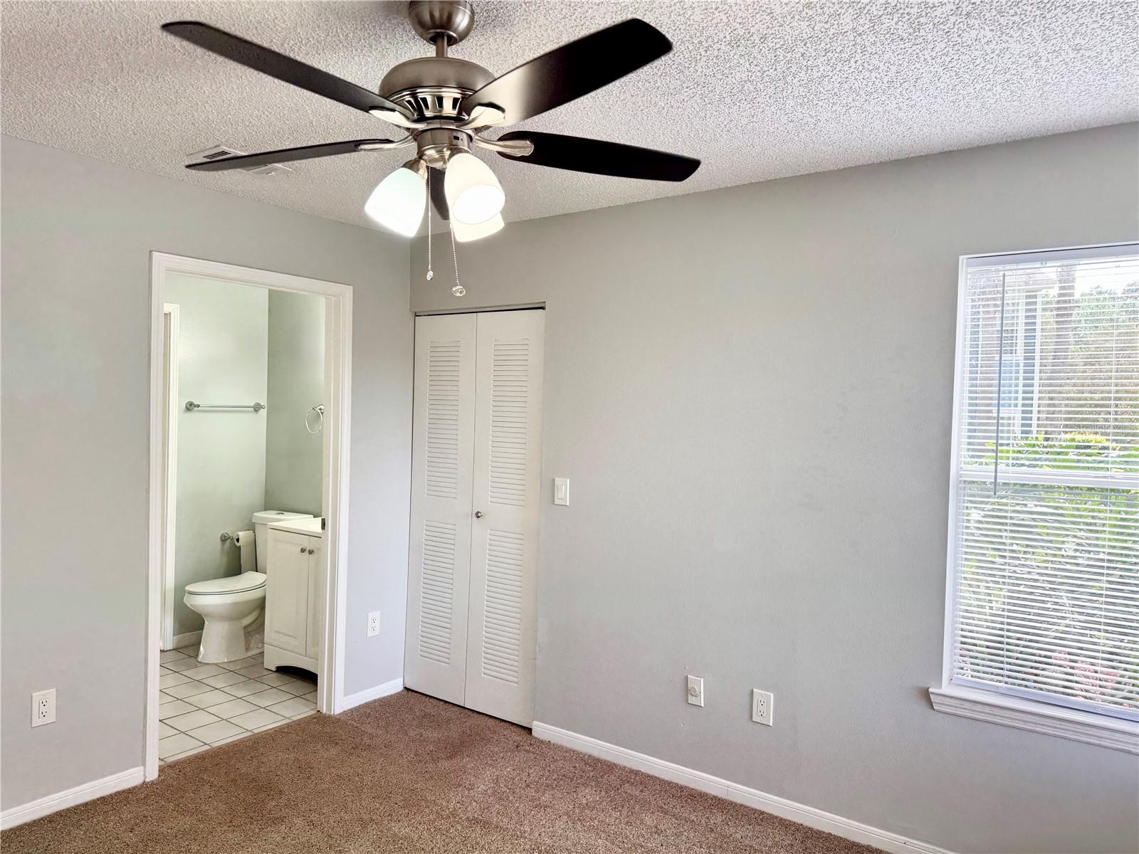 Image 15 of 23 For 2516 Grassy Point Drive 104