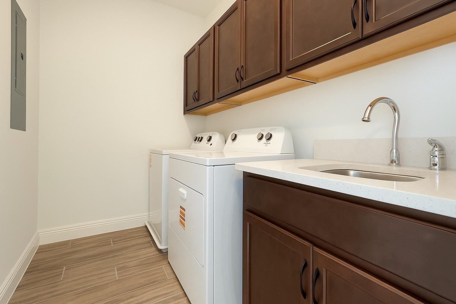 Image 18 of 33 For 13249 Peaceful Melody Drive