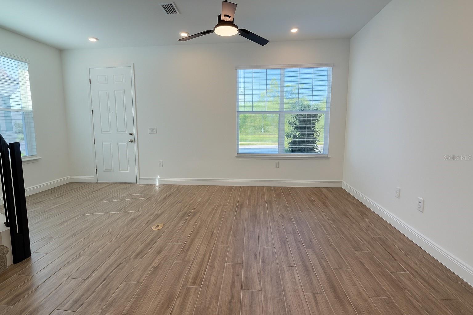 Image 7 of 33 For 13249 Peaceful Melody Drive