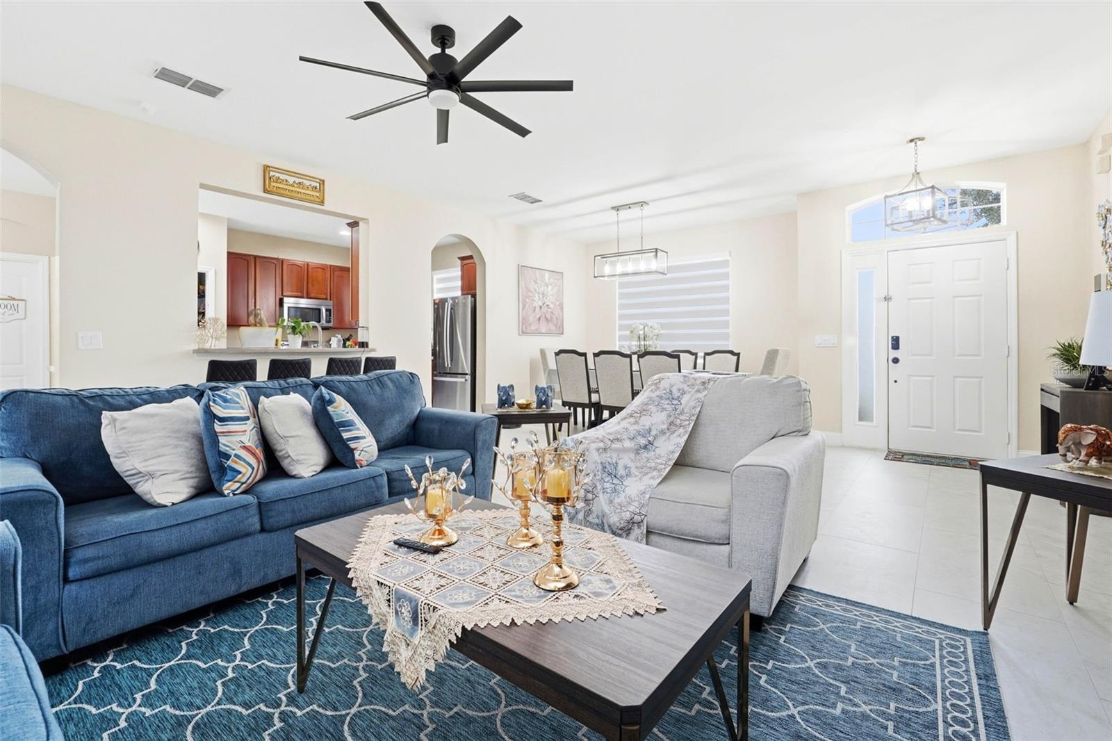 Image 11 of 46 For 2144 Continental Street