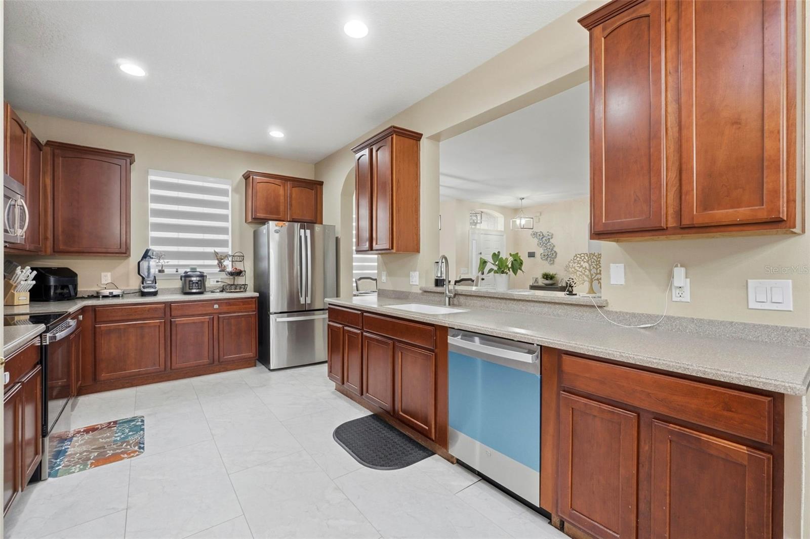 Image 14 of 46 For 2144 Continental Street