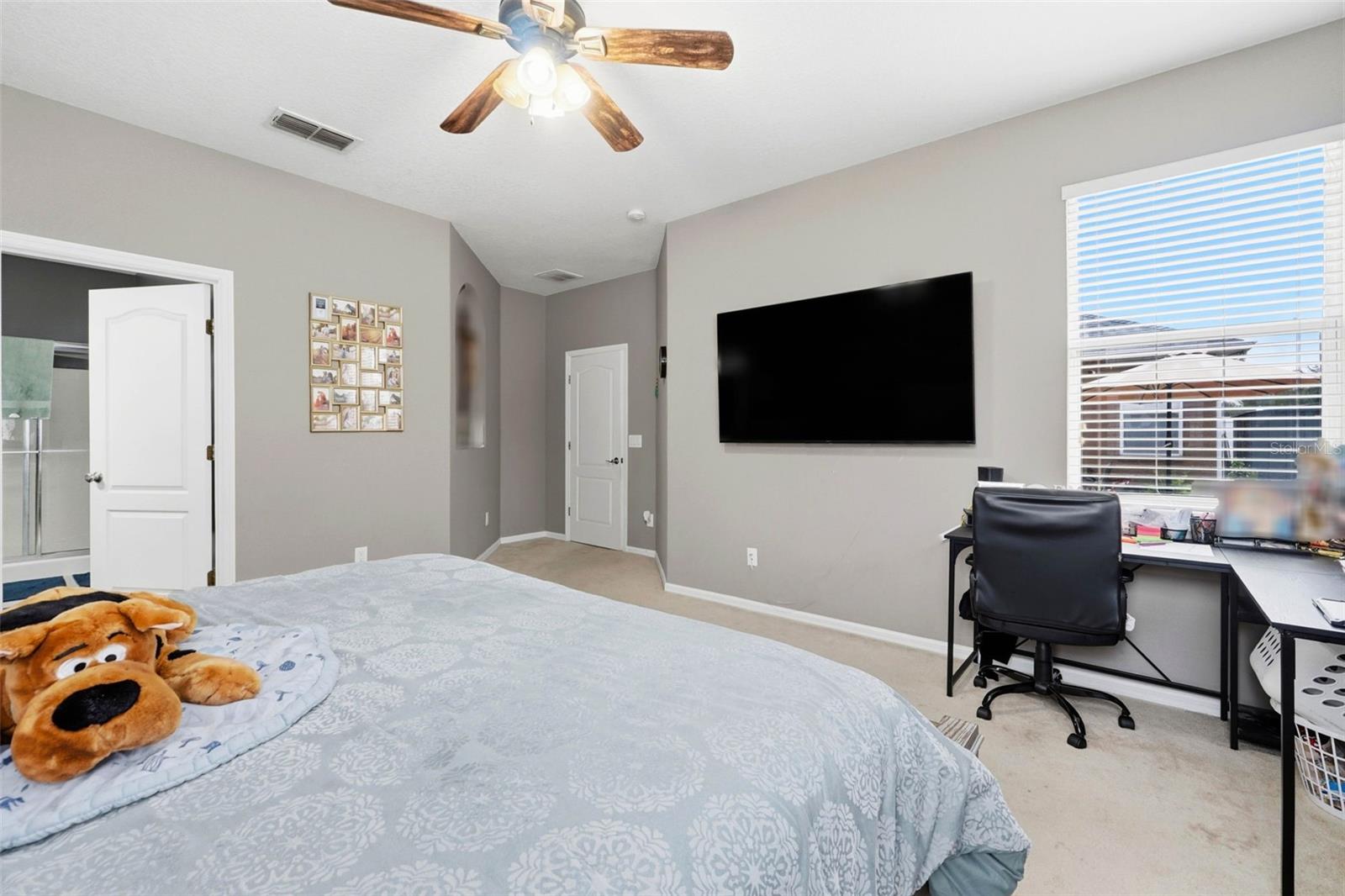 Image 19 of 46 For 2144 Continental Street