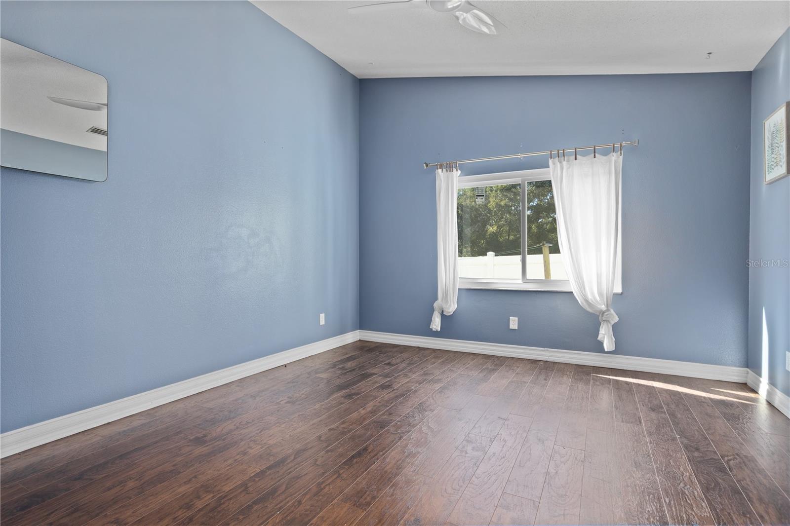 Image 16 of 50 For 4942 Eden View Court