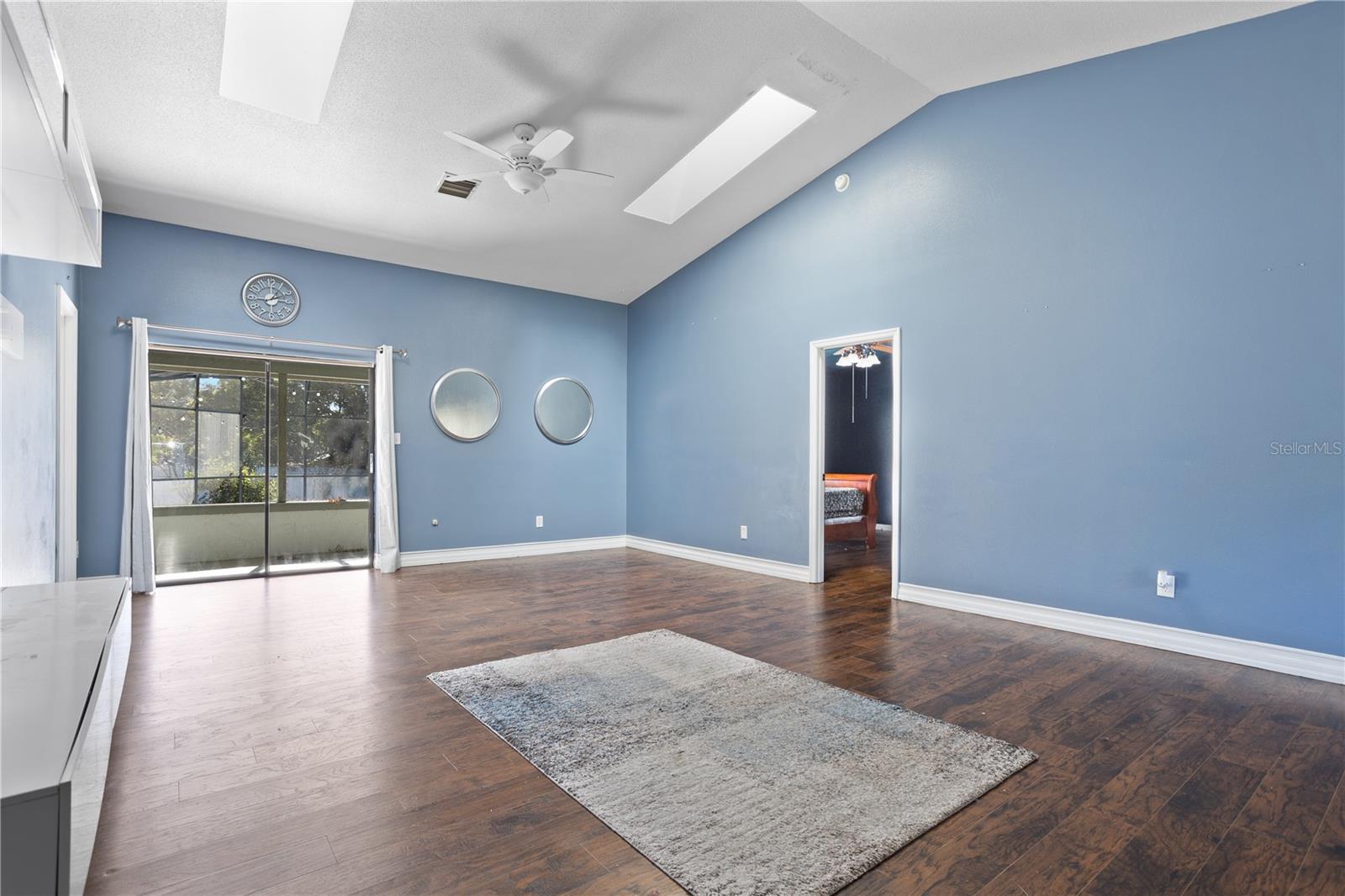 Image 8 of 50 For 4942 Eden View Court