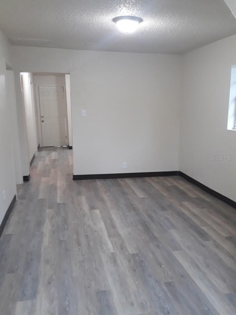 Image 5 of 8 For 350 Maple Street