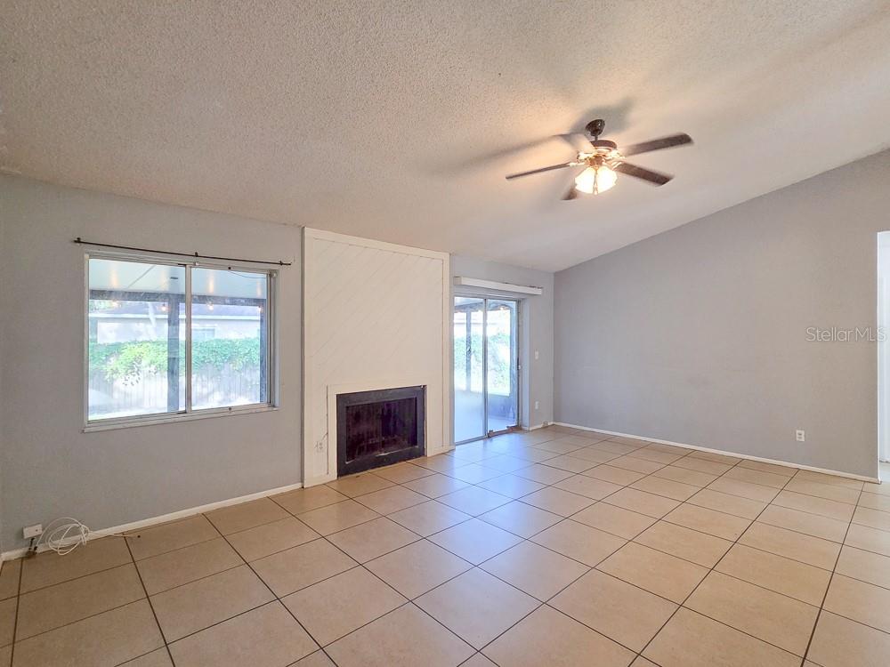 Image 7 of 22 For 218 San Fernando Court