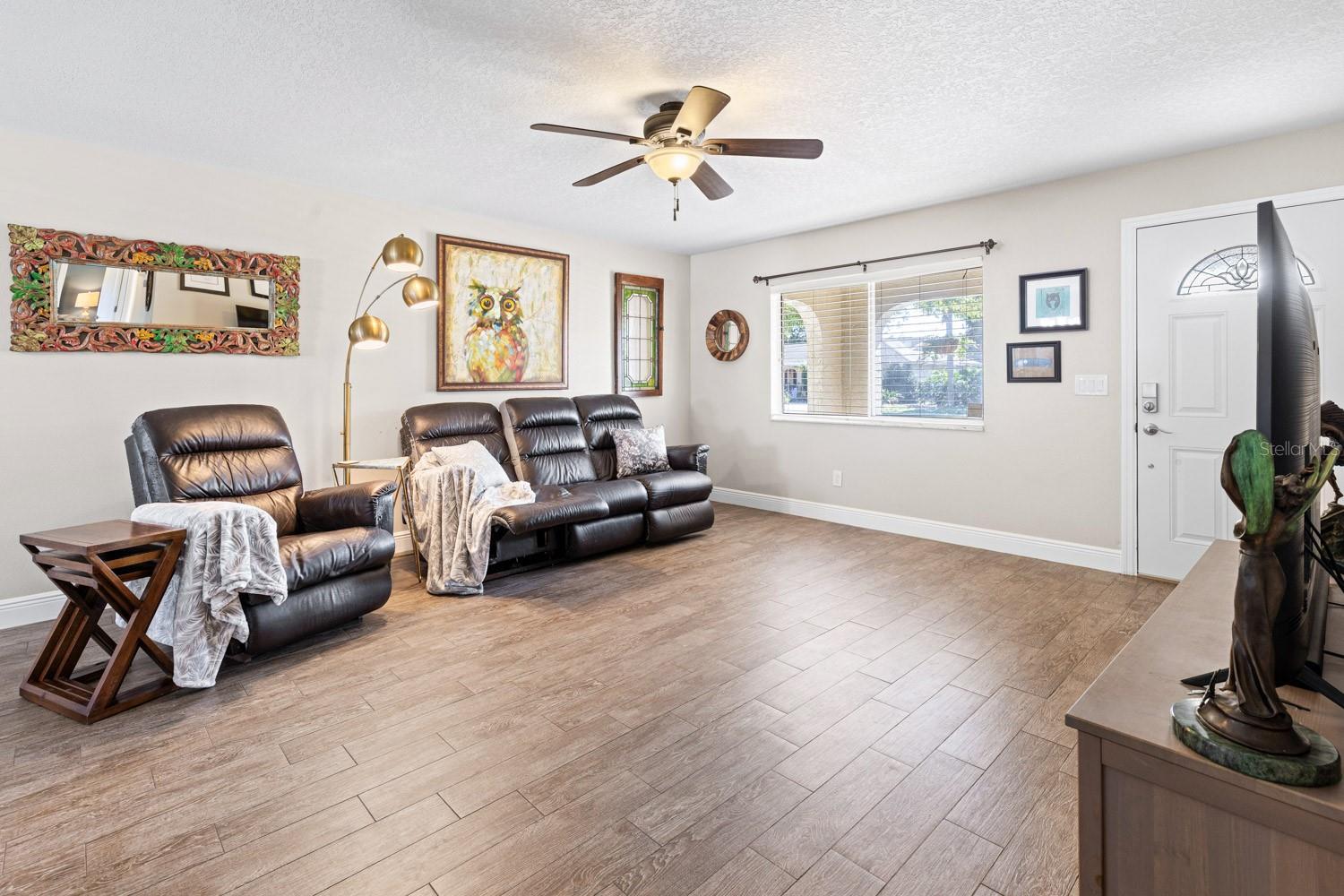 Image 14 of 41 For 8419 Cambay Avenue