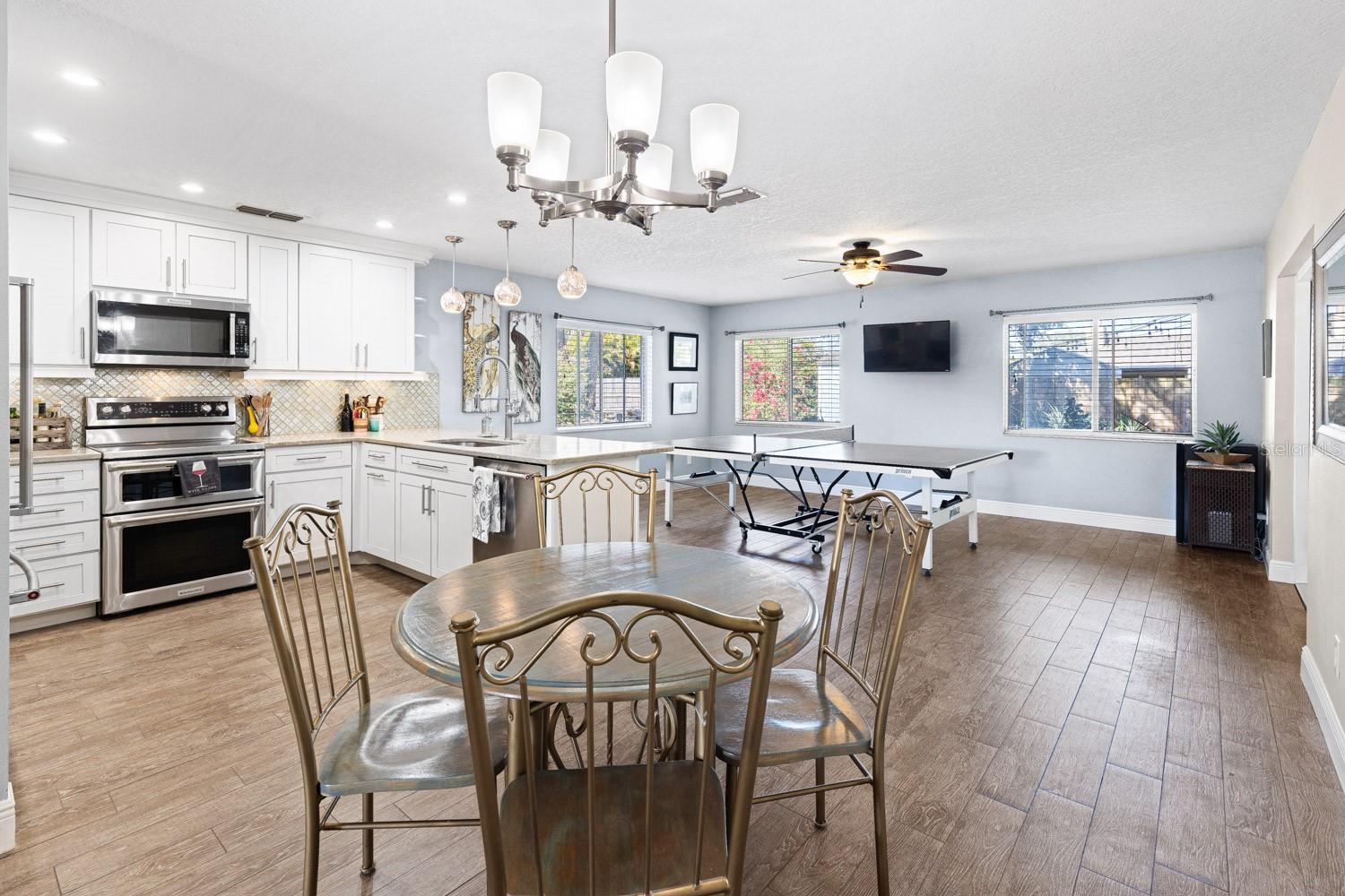 Image 17 of 41 For 8419 Cambay Avenue