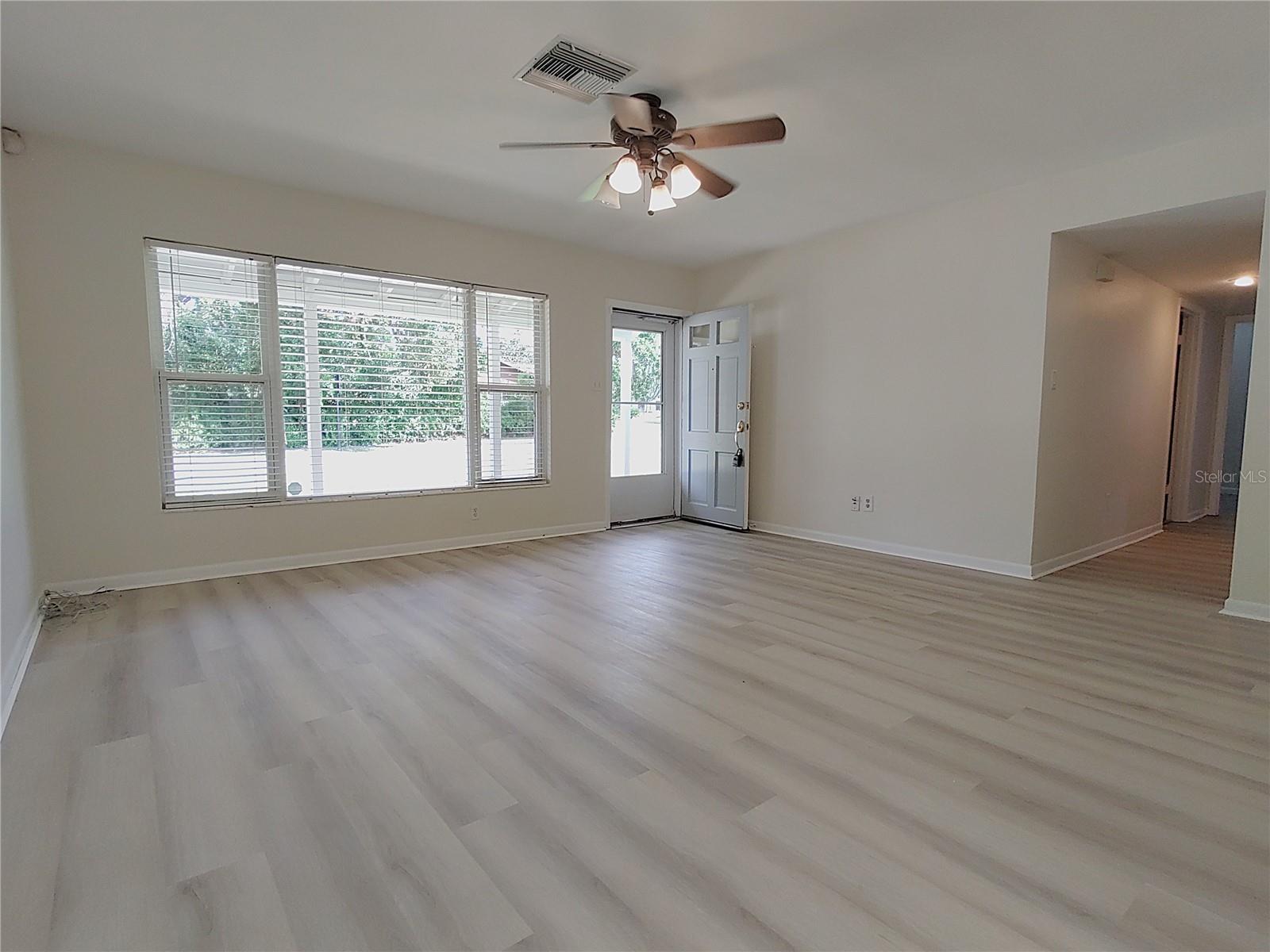 Image 4 of 30 For 516 Ellsworth Street