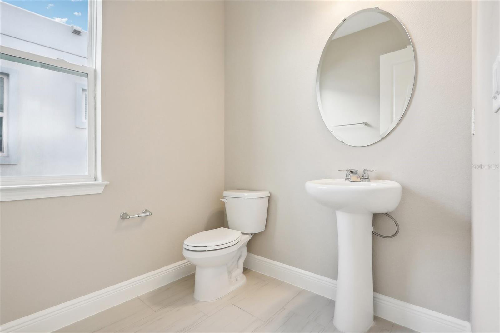 Image 19 of 50 For 13282 Mcmillan Drive