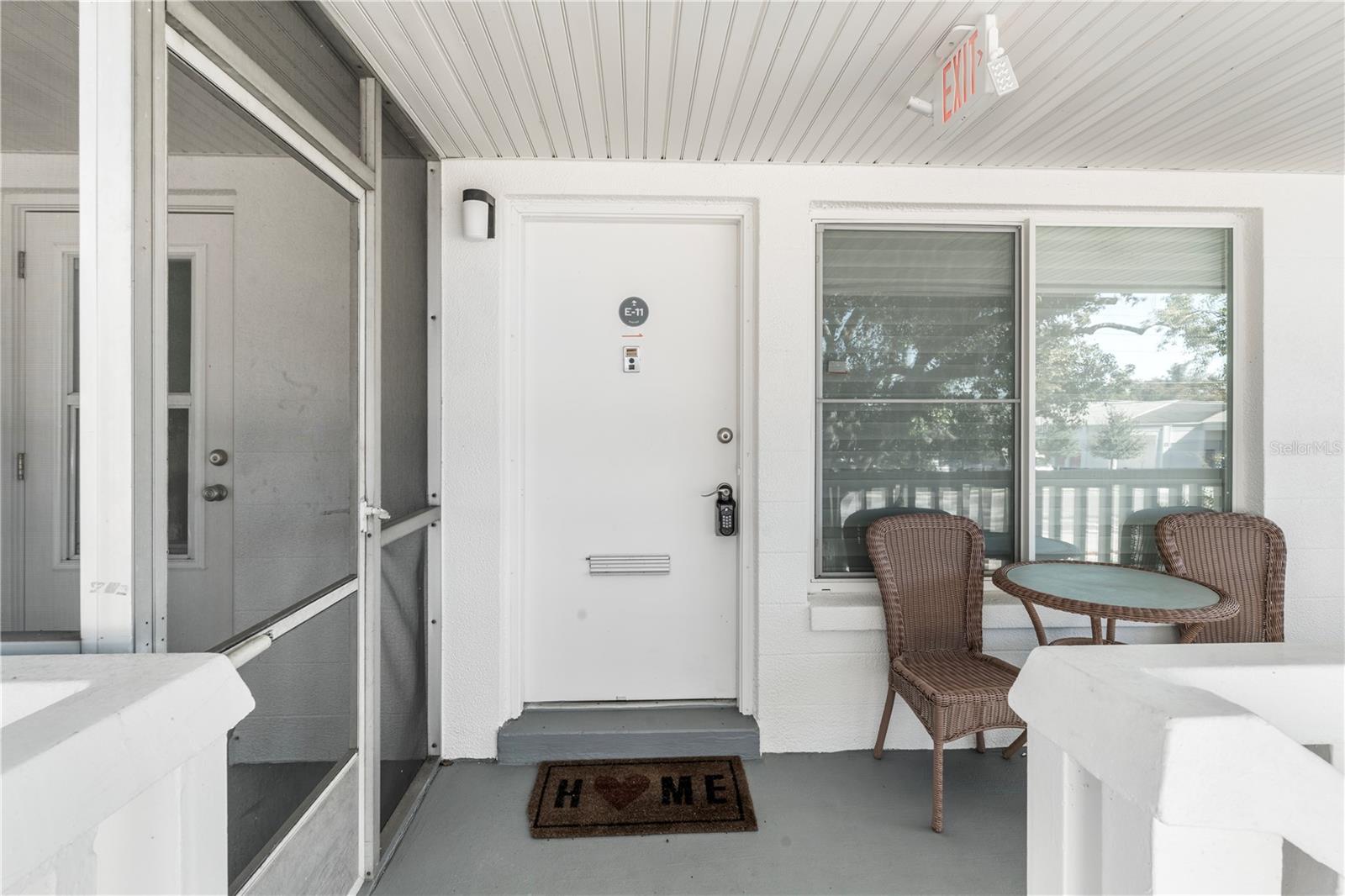 Image 3 of 25 For 1140 Orlando Avenue E-11