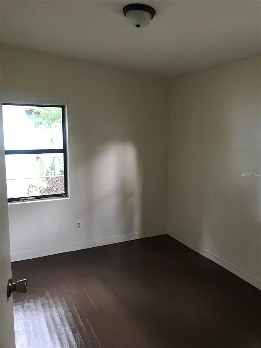 Image 4 of 11 For 6128 Strawflower Place