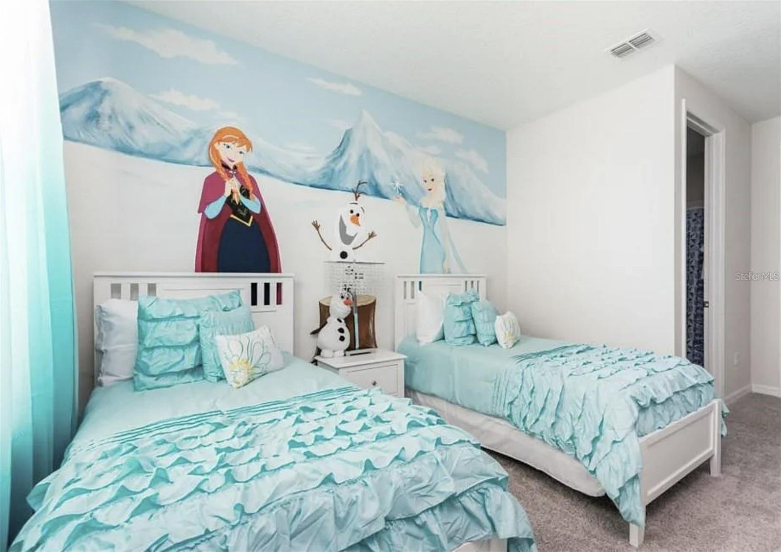 Image 22 of 39 For 9031 Pelican Cove Trace