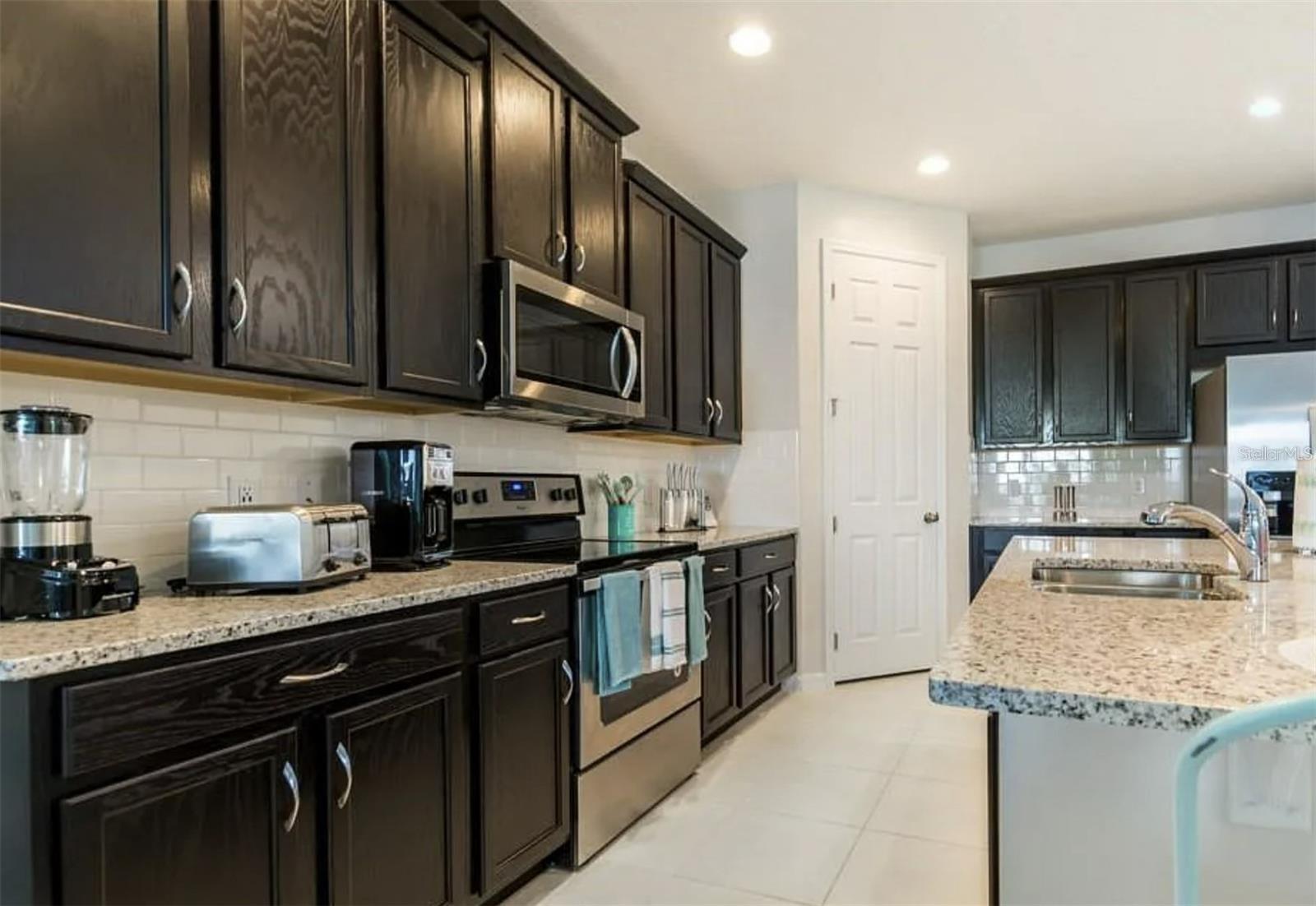 Image 6 of 39 For 9031 Pelican Cove Trace