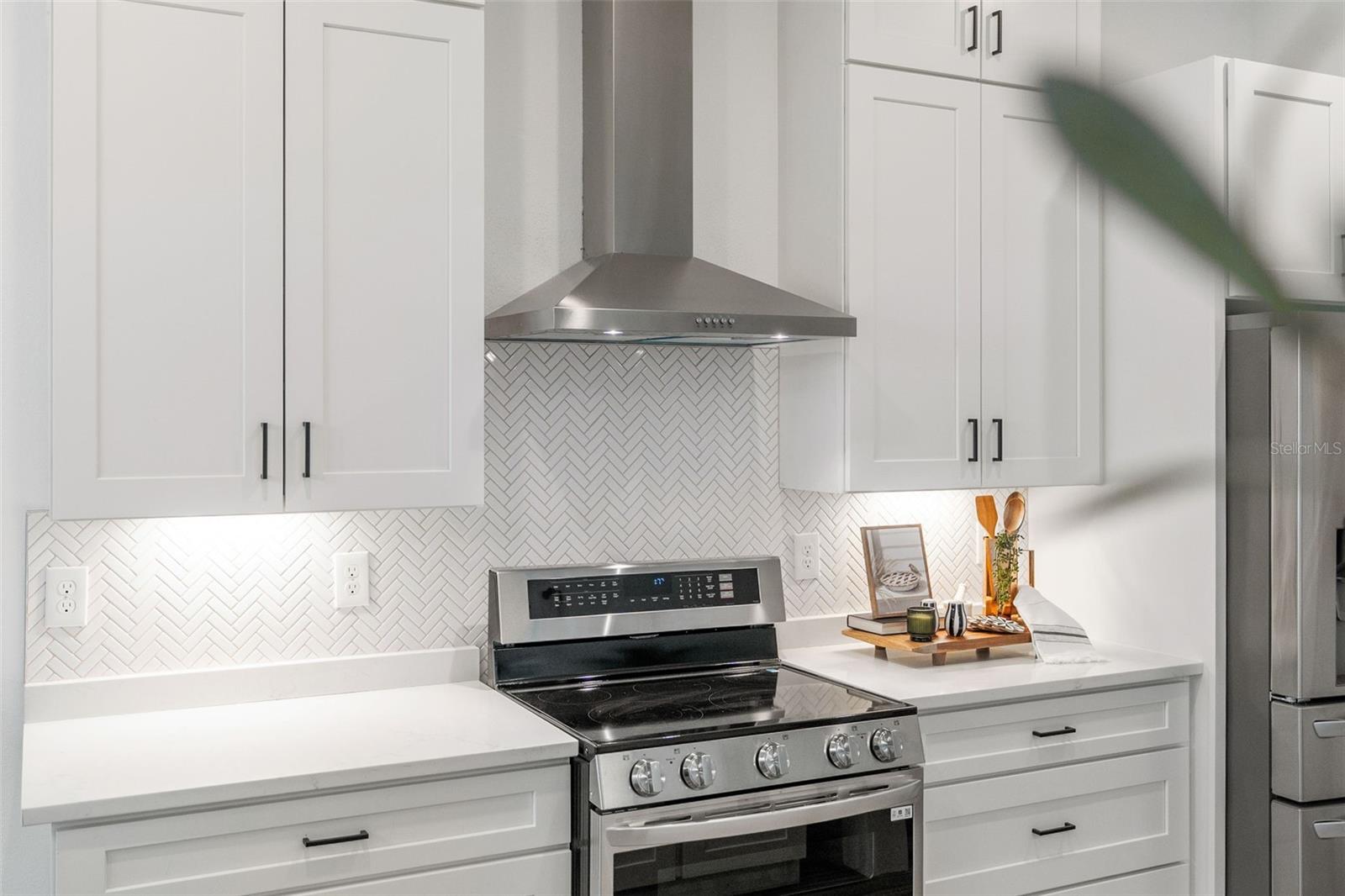 Image 13 of 36 For 726 Ellwood Avenue