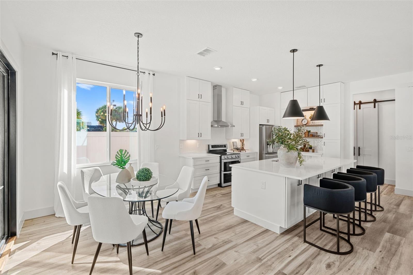 Image 14 of 36 For 726 Ellwood Avenue