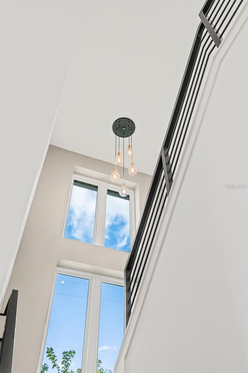 Image 19 of 36 For 726 Ellwood Avenue