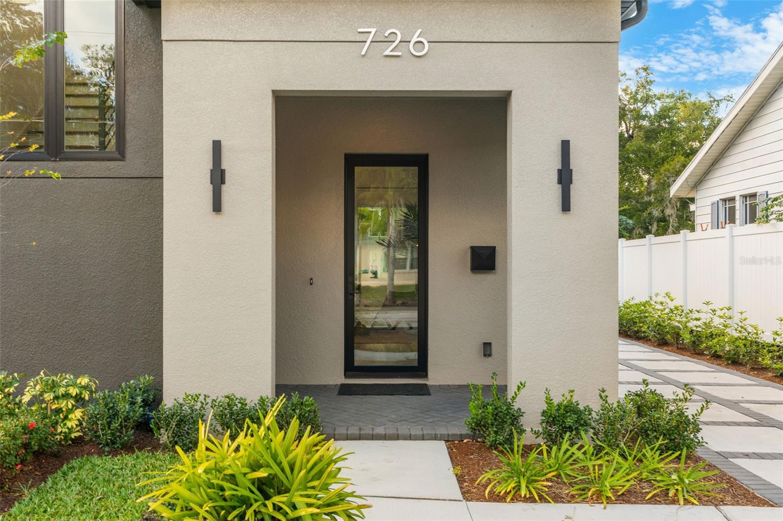 Image 2 of 36 For 726 Ellwood Avenue