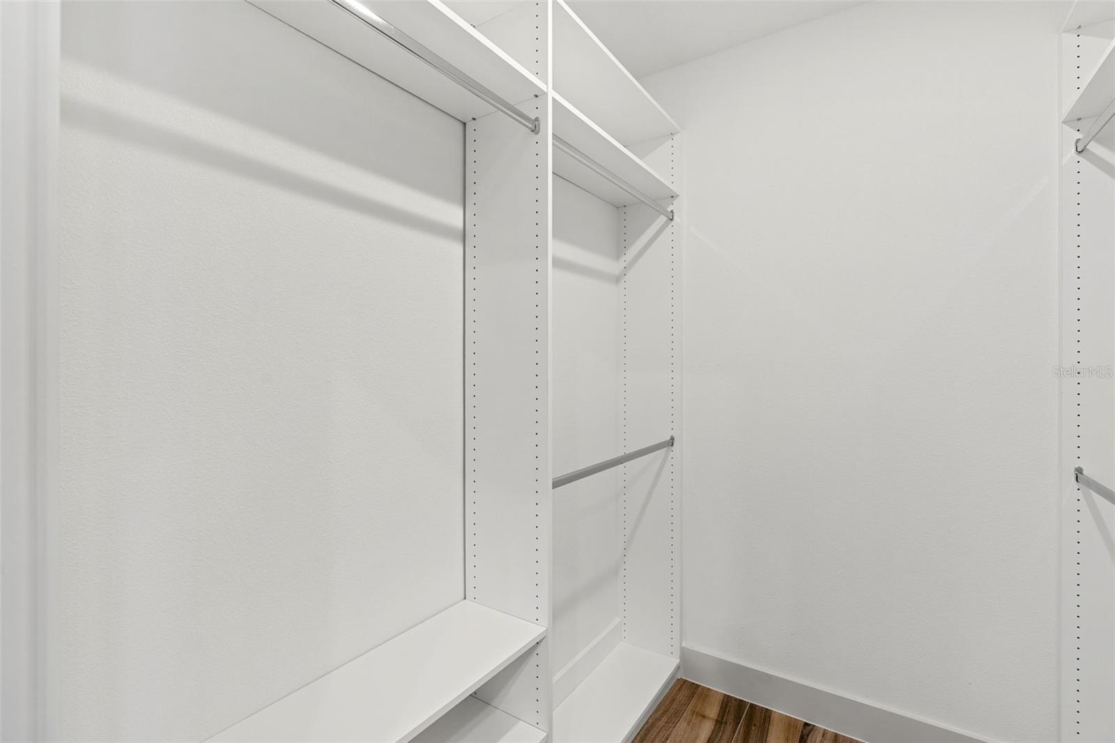 Image 29 of 36 For 726 Ellwood Avenue