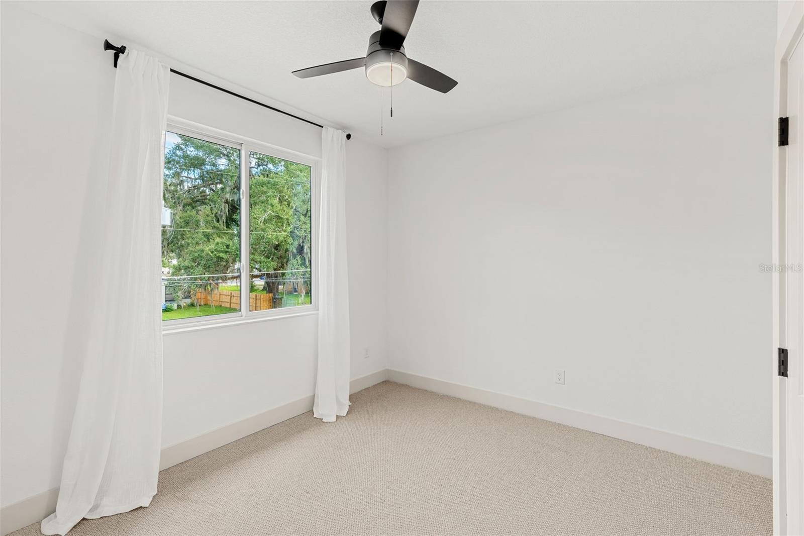 Image 30 of 36 For 726 Ellwood Avenue