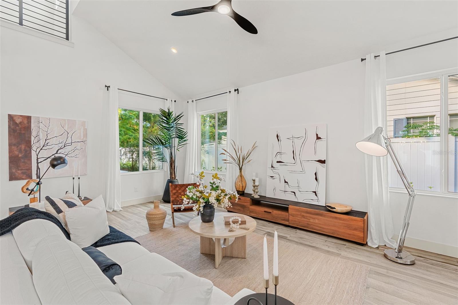 Image 7 of 36 For 726 Ellwood Avenue