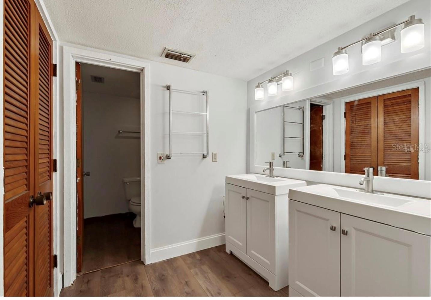 Image 4 of 5 For 2241 Burnway Road 2241