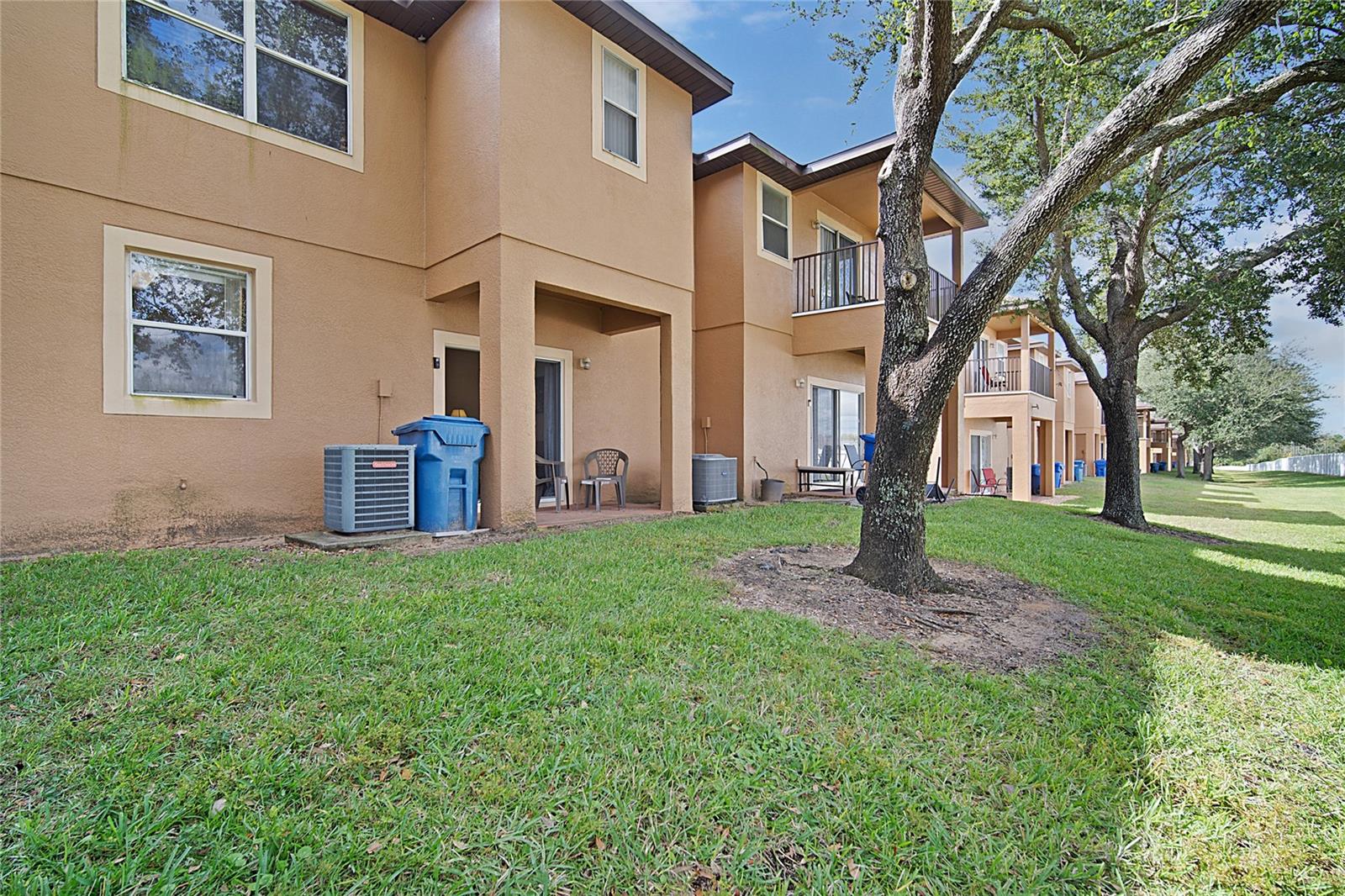 Image 24 of 64 For 2632 Calabria Avenue