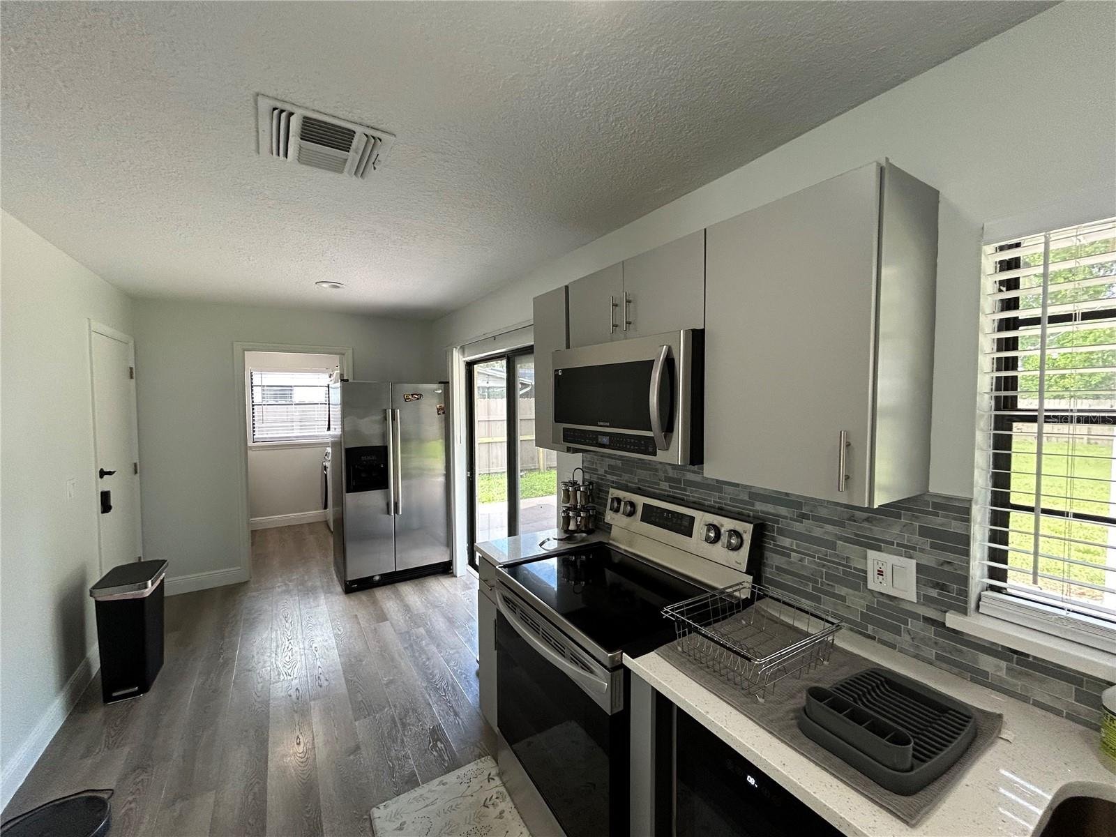 Image 10 of 28 For 3926 Greenview Pines Court