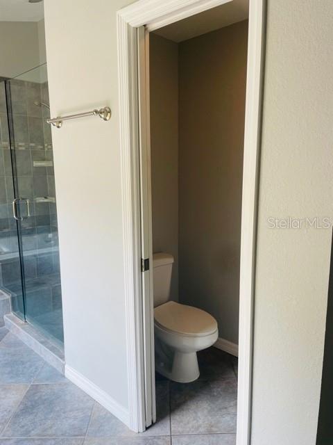 Image 10 of 14 For 609 Longview Place