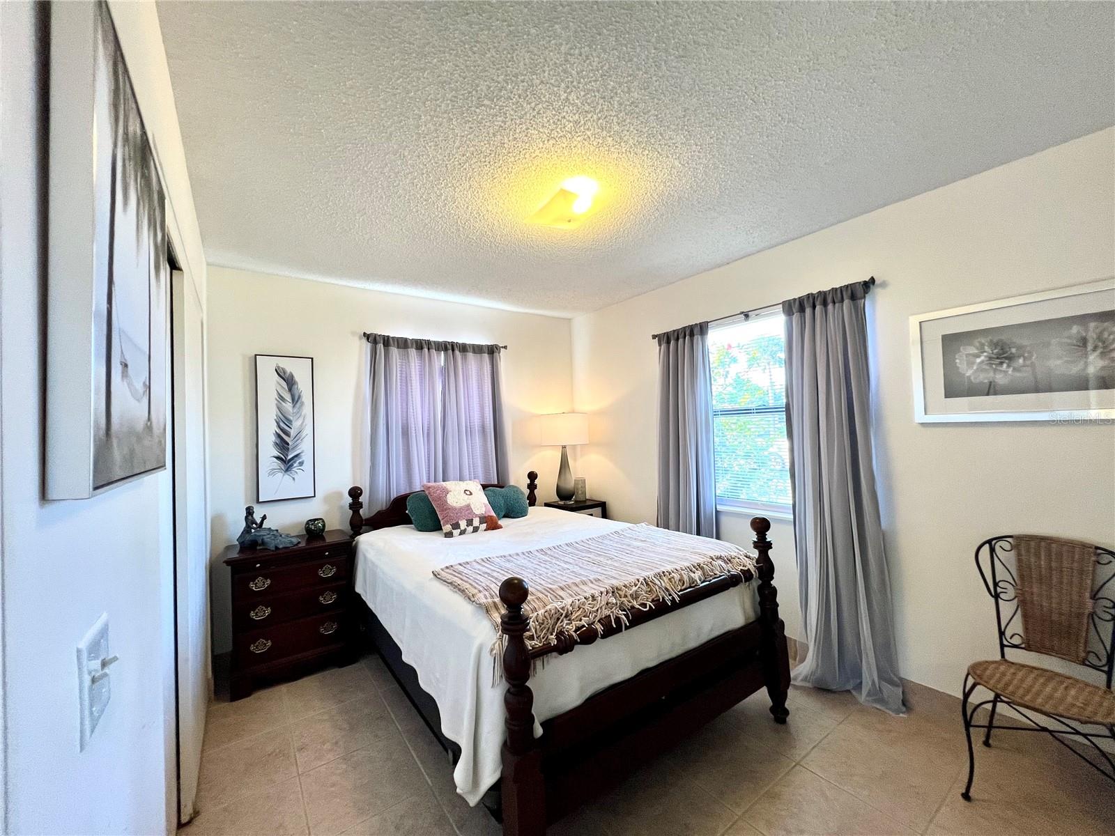 Image 11 of 25 For 710 Flamingo Drive B