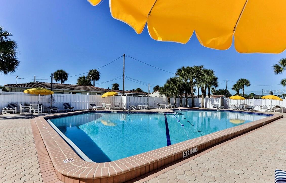 Image 16 of 25 For 710 Flamingo Drive B